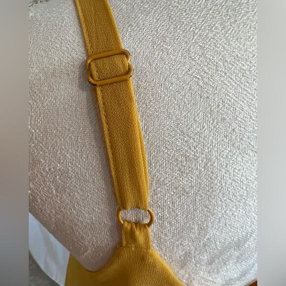 Torrid Women’s Yellow Soft Flowy Chiffon Cami Adjustable Straps V-Neck Size 5X - Picture 10 of 13